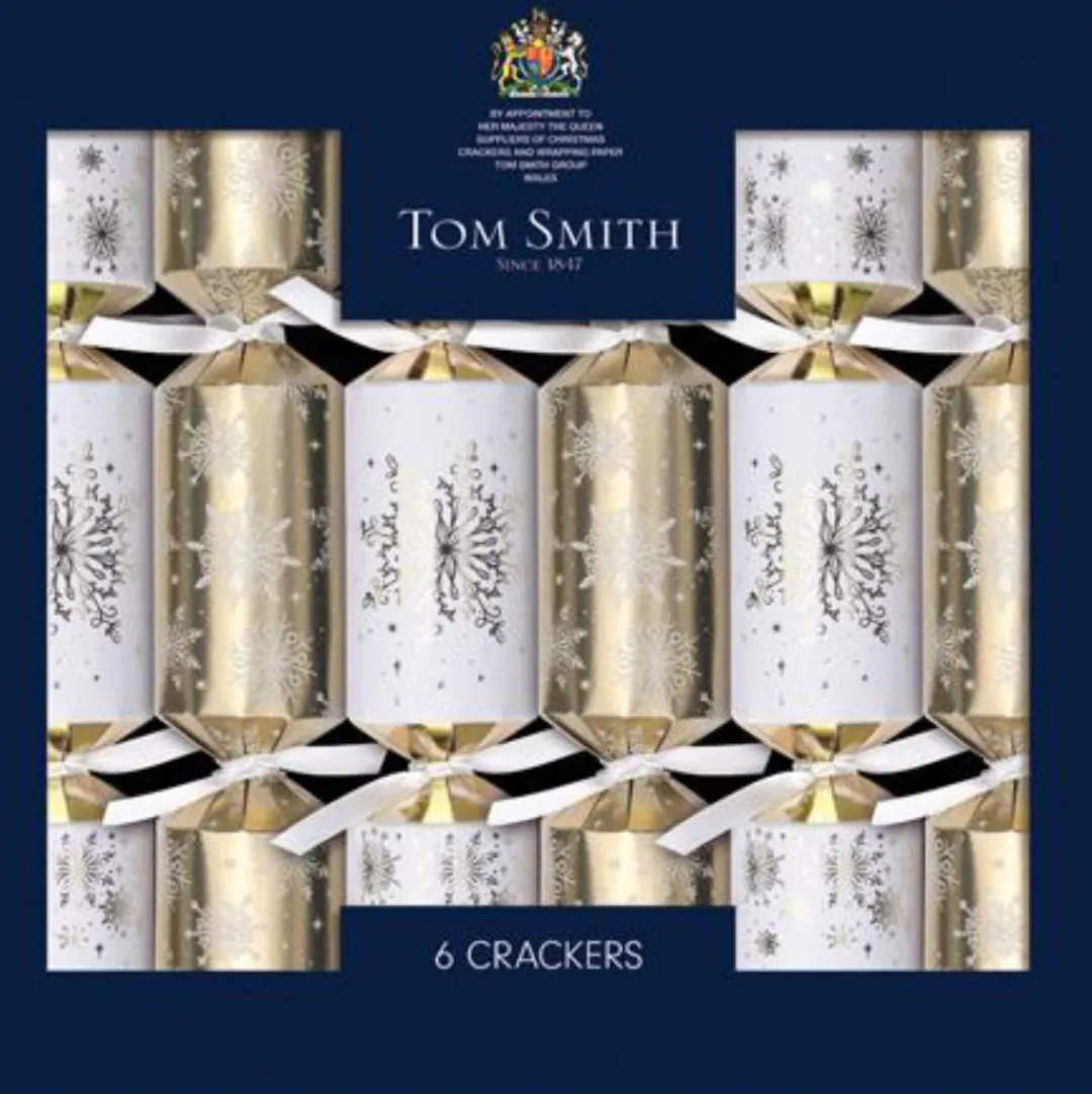 The Christmas Shop Gold Premium Christmas Crackers| Crackers